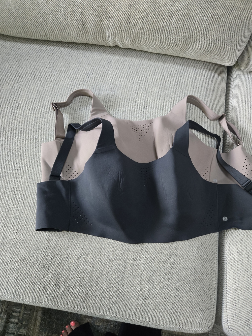 Victoria's Secret Wireless Sports Bras - Black & Mauve-36DD-Never Worn